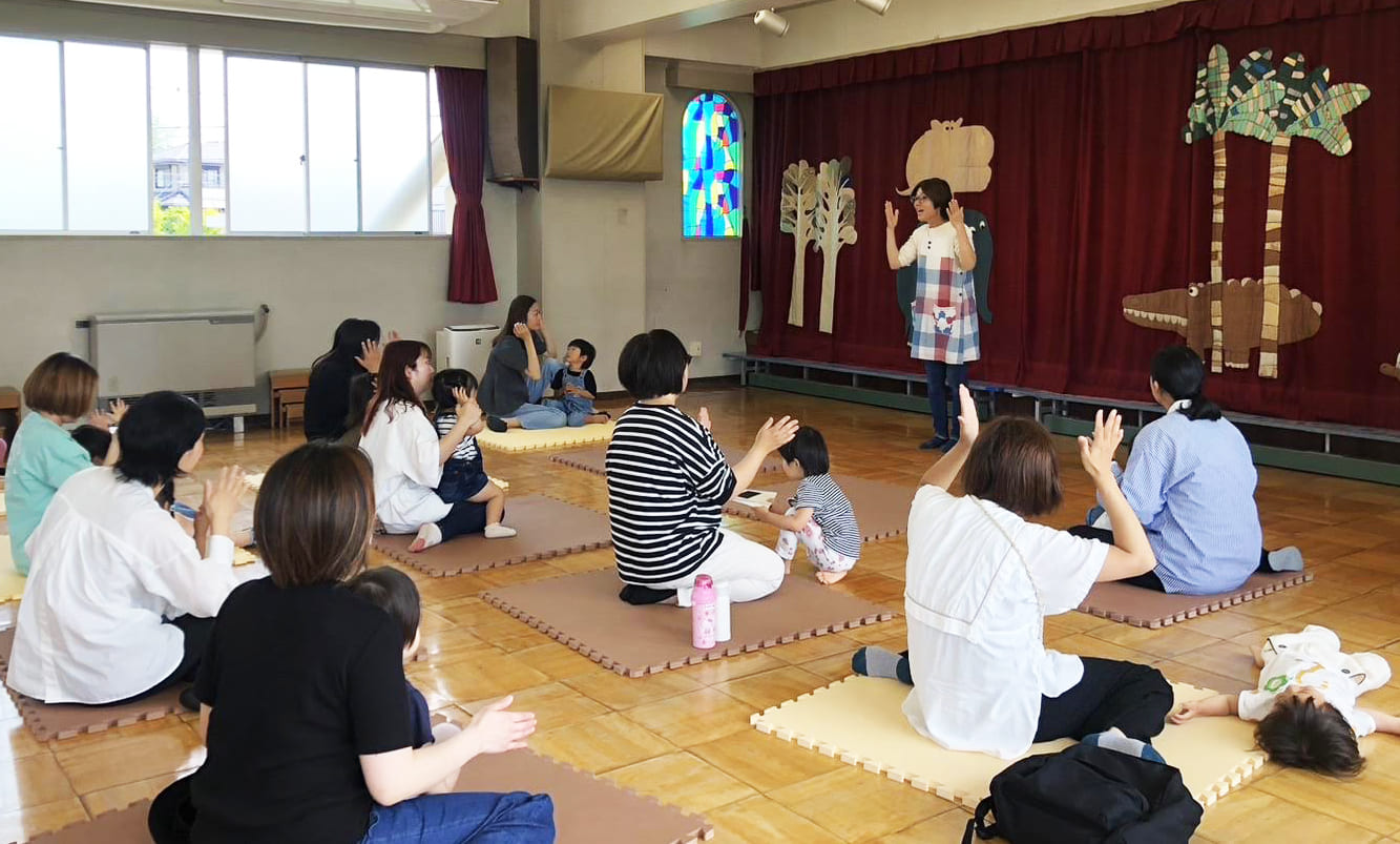 写真:ことりっこる〜む（0歳～未就園児の親子）