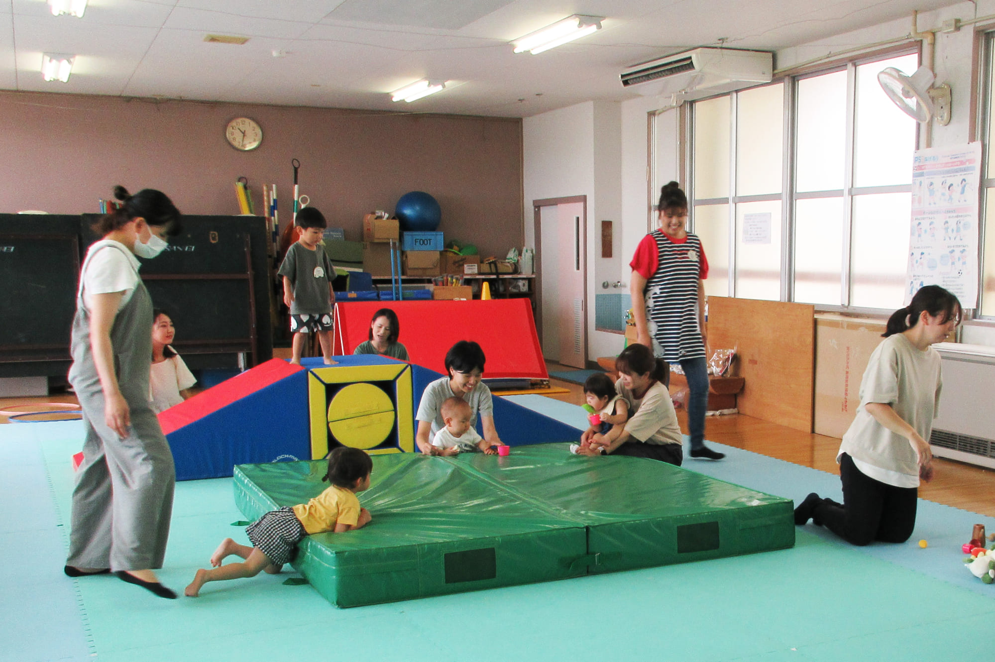 写真:かんがる〜む（満2歳～未就園児の親子）