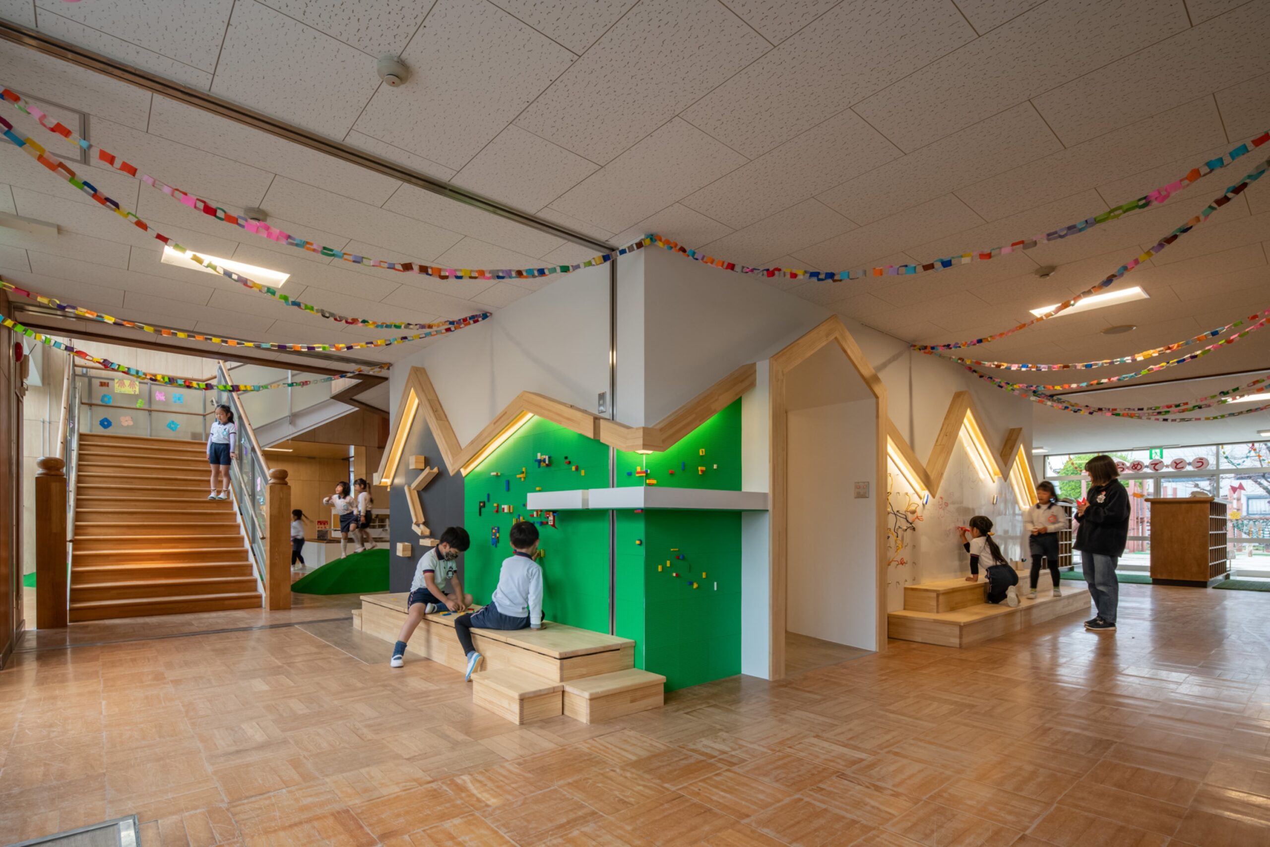 はちまん幼稚園のスライダー画像4